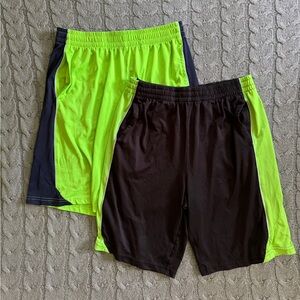 Puma Green & Black Athletic Basketball Shorts Kids L 14/16 with Drawstring